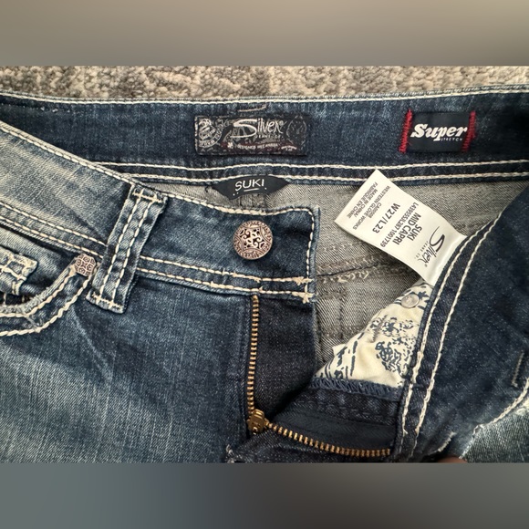 Silver Jeans Suki Mid Capri Size 27 - Picture 3 of 6